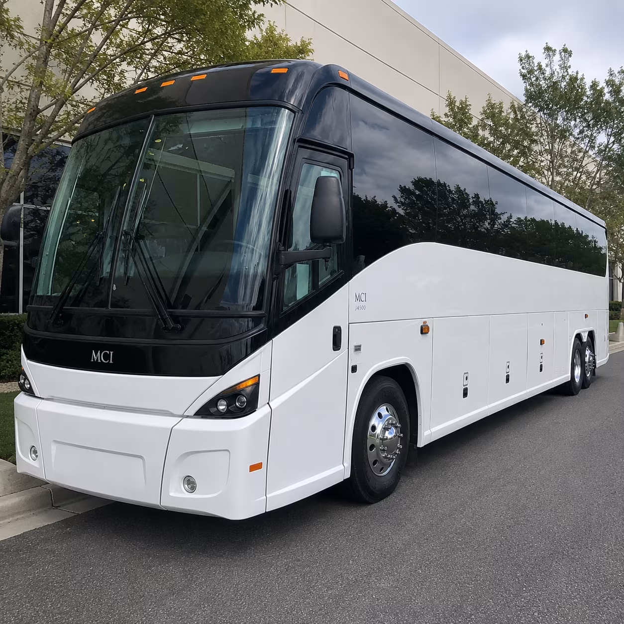 airport shuttle buses to grand rapids and lansing regional airports
