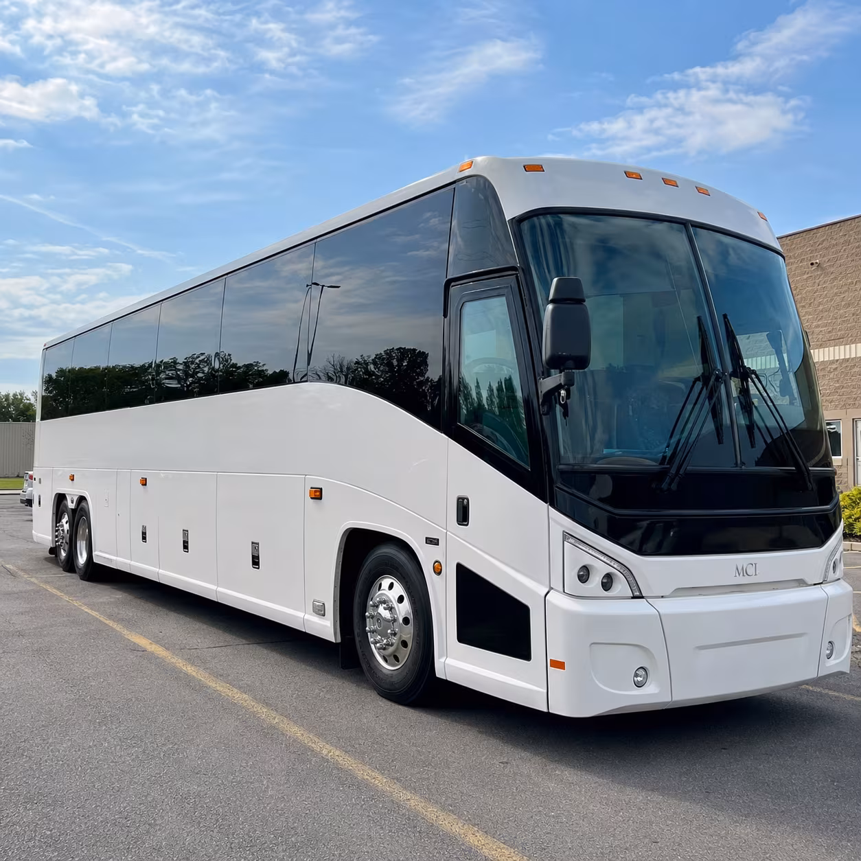 charter bus shuttle service to bishop international airport fnt